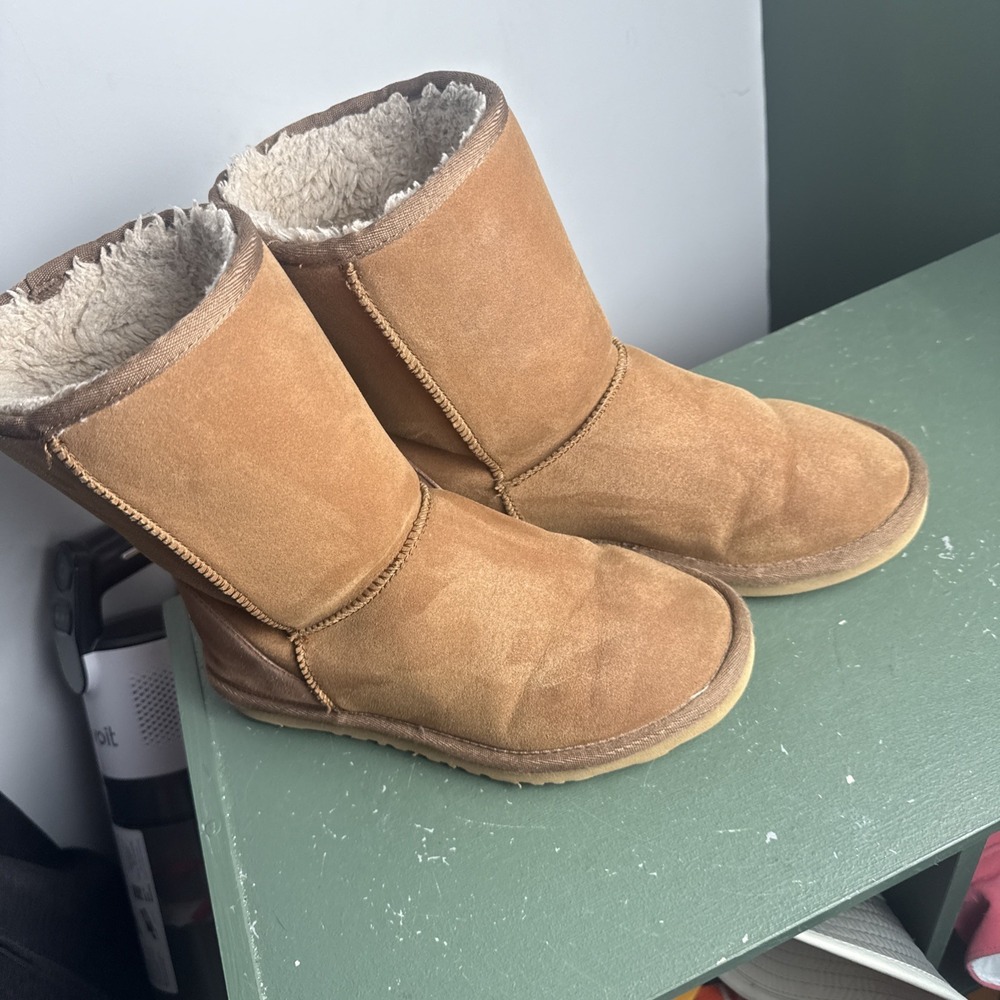 Ugg Australia Boots Womens 7 Classic Tall Winter Sheepskin Lined 5825 Beige